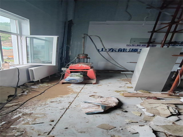 金乡地基基础下沉墙体裂缝加固注浆顶升施工